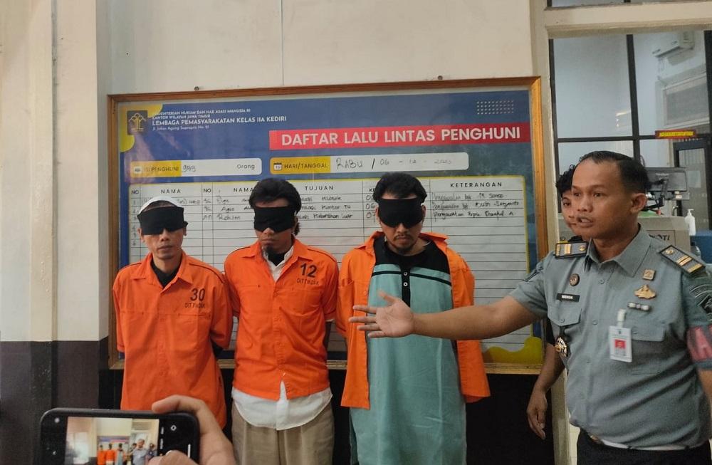 Densus tangkap 9 terduga teroris di Jateng