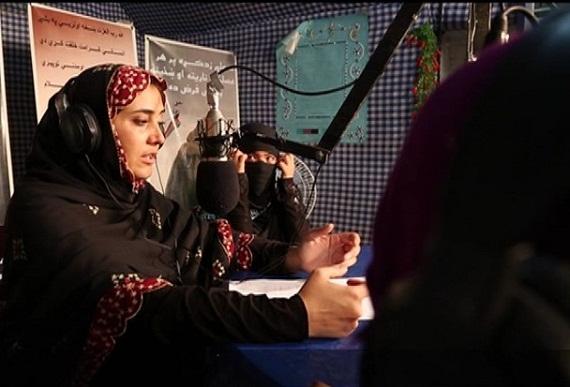 Maryam Durani in Maiman radio station. (Photo: Mudassar Shah)