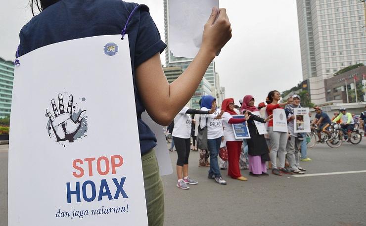 Hoax, Jokowi: Tidak Usah Keluhkan itu