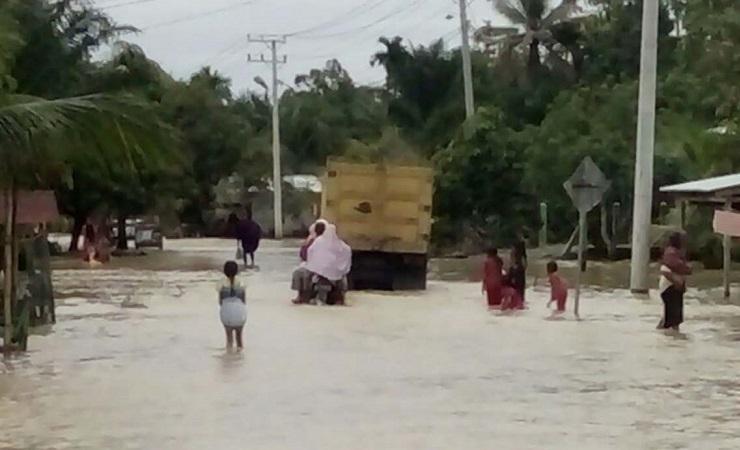 Banjir Aceh, Warga Satu Desa di Nagan Raya Terisolasi