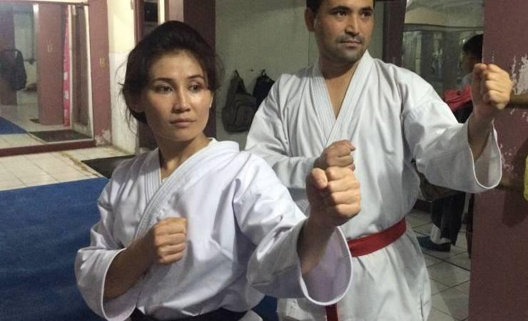 Meena Asadi practising karate. (Photo: Randyka Wijaya)