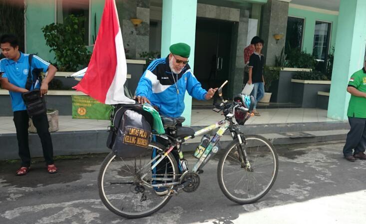 Demi Hutan dan Lingkungan, Kakek 74 Tahun Asal Banten Gowes 38 Ribu Kilometer