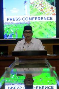 Kang Emil mengadakan konferensi pers tentang pengunduran dirinya dari pemilihan gubernur DKI Jakarta