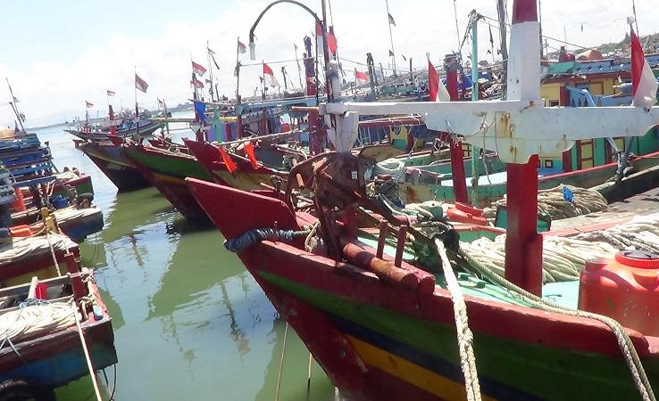 Kapal Cantrang Berhenti Beroperasi, Harga Ikan di Rembang Melambung