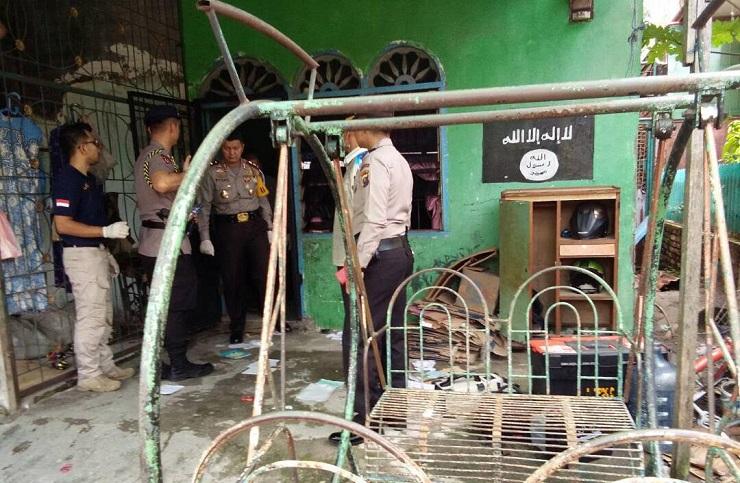 Dalami Keterlibatan ISIS, Tiga Tersangka Penyerangan Mapolda Sumut Diboyong ke Jakarta