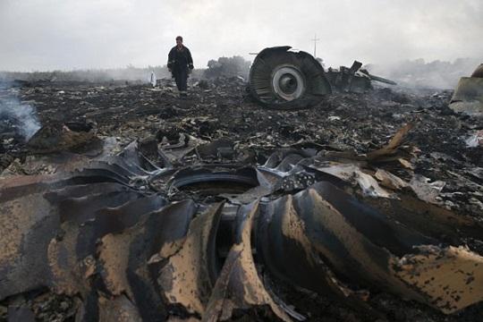 Pencarian Korban dan Puing MH17 Berakhir