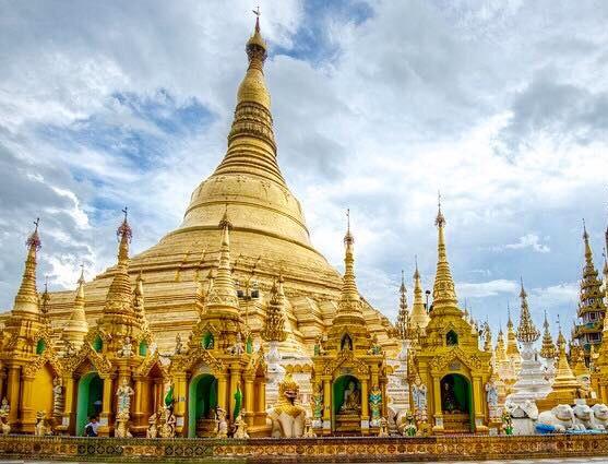Most revere Shwedagon Pagoda blazed under The Buddhist -majority Myanmar sky. (Photo: Kannikar Petch