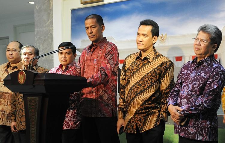 Besok, Presiden Jokowi Lantik Saldi Isra sebagai Hakim MK