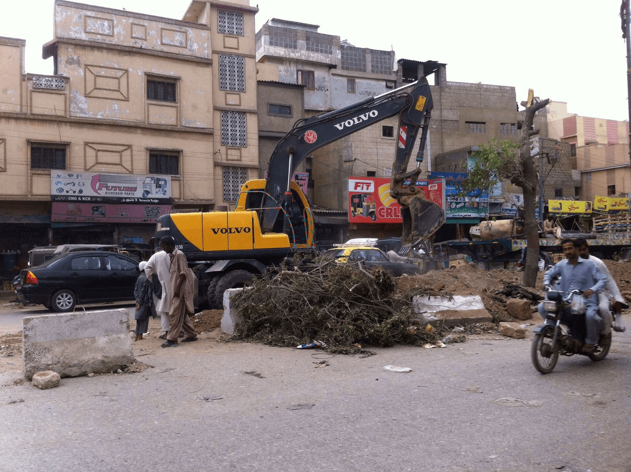 Trees are being cut down to make way for new bus service in Karachi, ironically named the Green Line