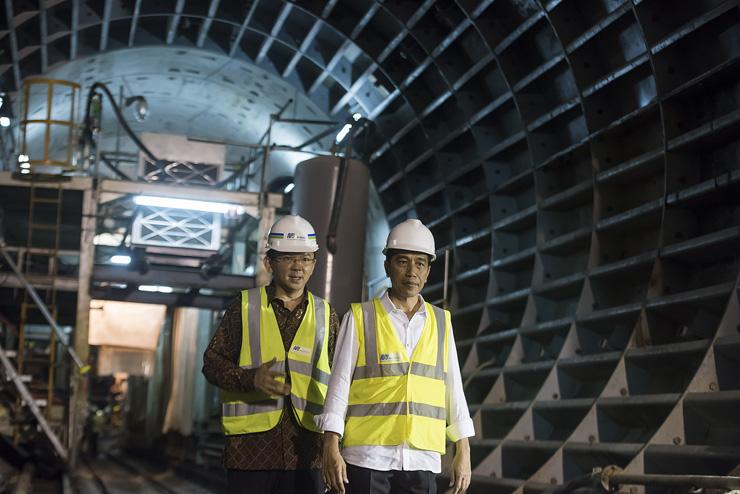 Bersama Ahok Tinjau Proyek MRT Jakarta, Jokowi Yakin  Rampung 2019