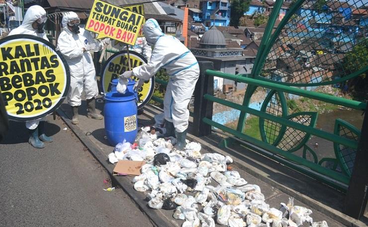 ECOTON: Tiap Hari Jutaan Sampah Popok Bayi Dibuang ke Sungai Brantas