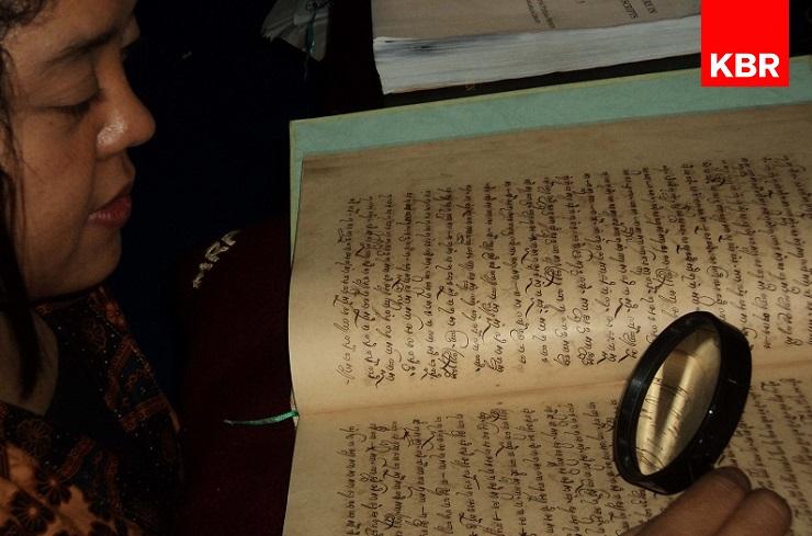 Puluhan Koleksi Buku Kuno Museum Radyapustaka Dijual ke Kampus seharga Ratusan Ribu