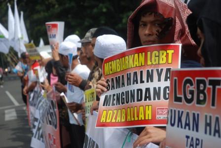 Pemidanaan LGBT, YLBHI: Tingkatkan Persekusi