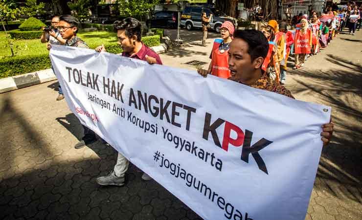 Aksi mendukung KPK di Yogyakarta
