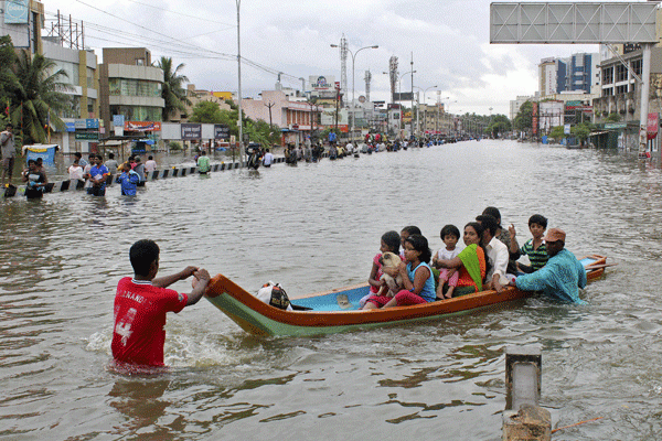 Banjir  Tewaskan 22 Orang di India