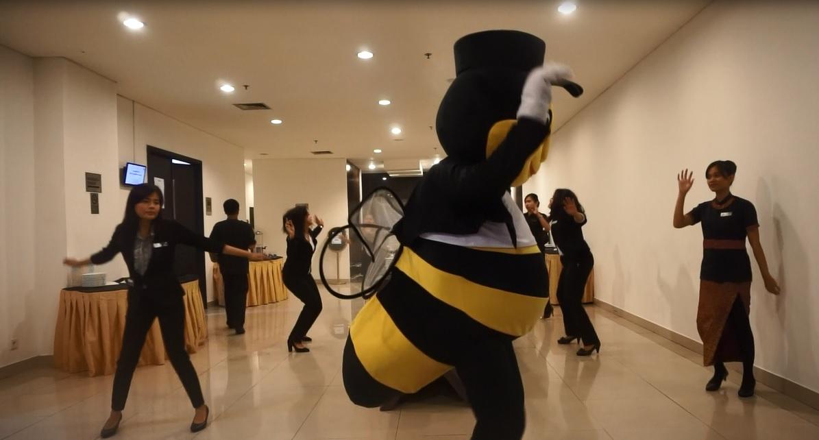 [Advertorial] Kejutan Flash Mob untuk Tamu  di Best Western Premier The Hive