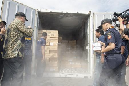 Ditjen Bea dan Cukai Gagalkan Penyelundupan   Daging Senilai 8 Miliar