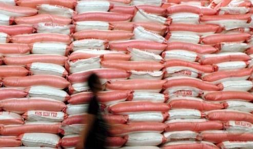 Semester I, Pemerintah Izinkan Impor Gula Mentah 1,5 Juta Ton