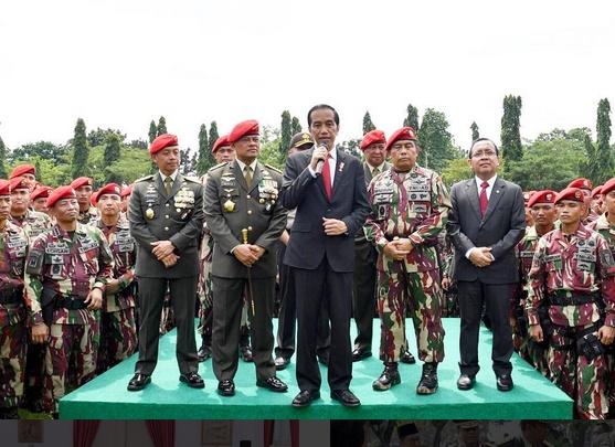 Makar, Jokowi Minta Polri dan TNI Waspada