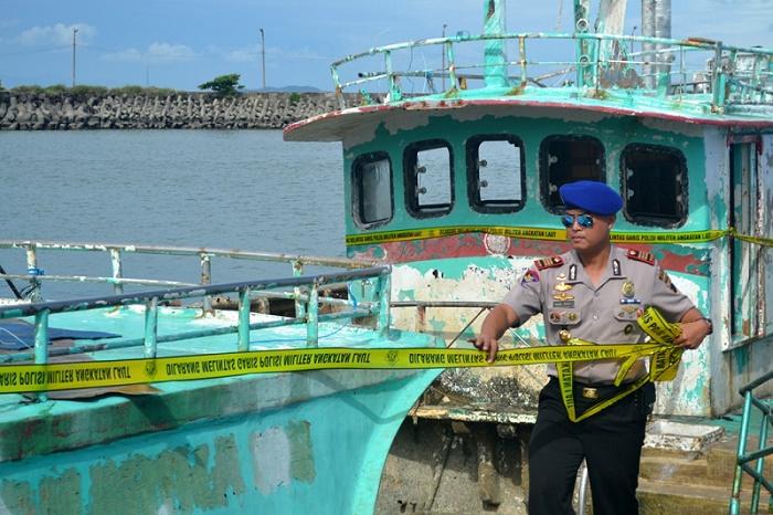 Kapal Penangkap Tuna Tanpa Identitas dan ABK Ditemukan  di Perairan Cilacap