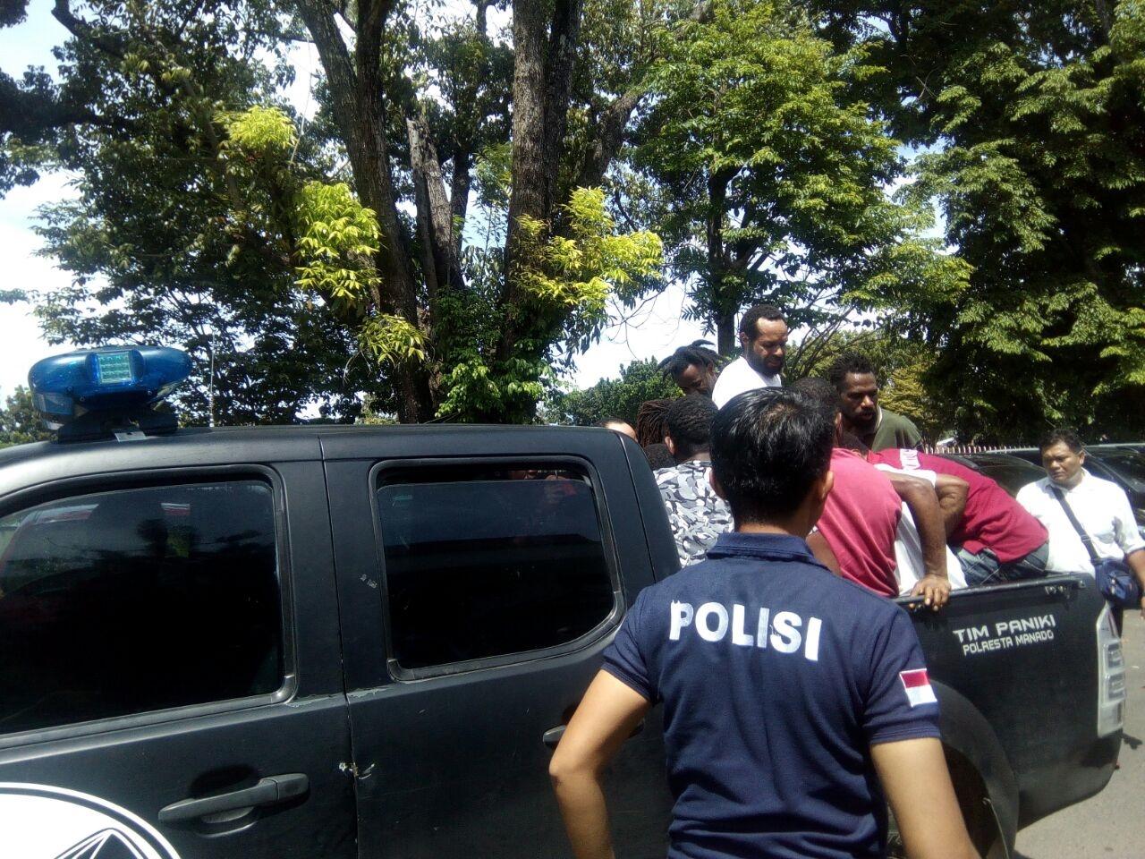 Dianggap Makar, Polisi  Manado Tangkap 72 Mahasiswa Papua