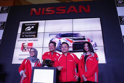 Advertorial: Nissan Wujudkan Mimpi Calon Pembalap Lewat Nissan GT Academy 2016 