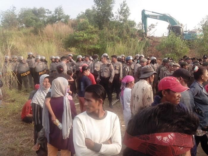 Mengungsi ke Jakarta, Petani Telukjambe Karawang Butuh Bantuan