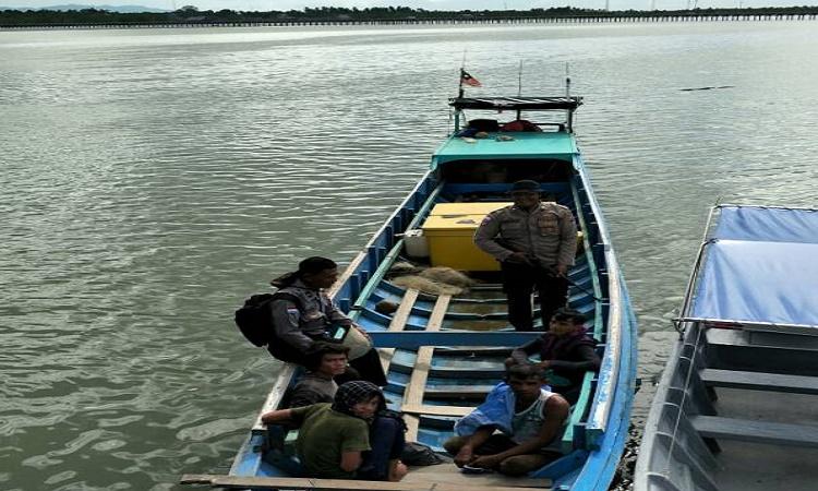Diduga Curi Ikan, Polisi Sebatik Tahan Perahu Nelayan Filipina 