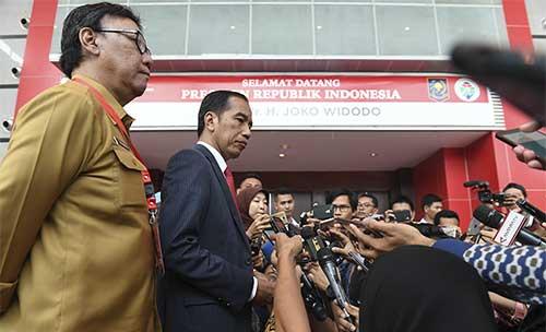 Presiden Jokowi tanggapi peristiwa teror bom Surabaya