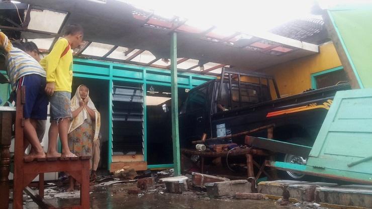 Lebih dari 70 Rumah di Desa Ini Rusak Diterjang Puting Beliung