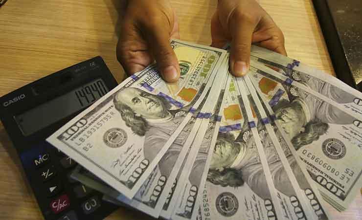 Rupiah melemah terhadap dolar AS