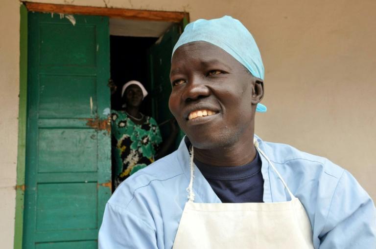 Dokter Ahli Bedah di Sudan Selatan Raih Nansen Refugee Award 2018