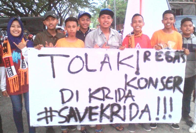 Ditolak Suporter PSIR  Rembang,  Konser Grup Musik NTRL Pindah Lokasi