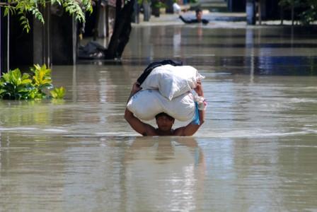 Banjir 2 Meter Masih Merendam Demak