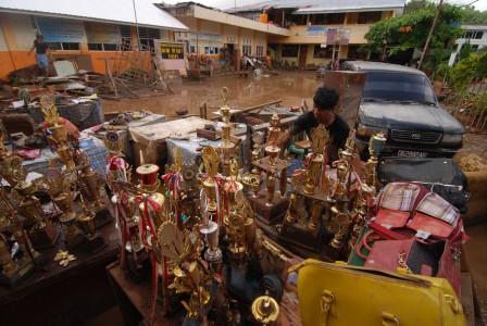 Bantuan Rumah Korban Banjir Manado Belum Jelas