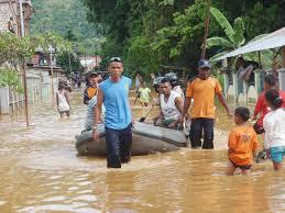 BPBD Papua: Ruas Jalan Utama Kota Jayapura Masih Dibersihkan