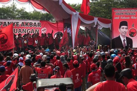 Pasangan Bupati Trenggalek Bergantian Cuti untuk Kampanye