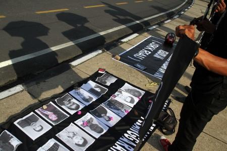 Perempuan Memorialisasi  Situs Tragedi Mei 1998