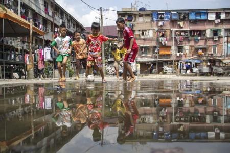 Sumbangan Pribadi Jokowi Untuk Warga Kampung Penjaringan