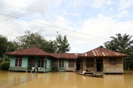 Banjir Rendam Ribuan Rumah di Rokan Hulu