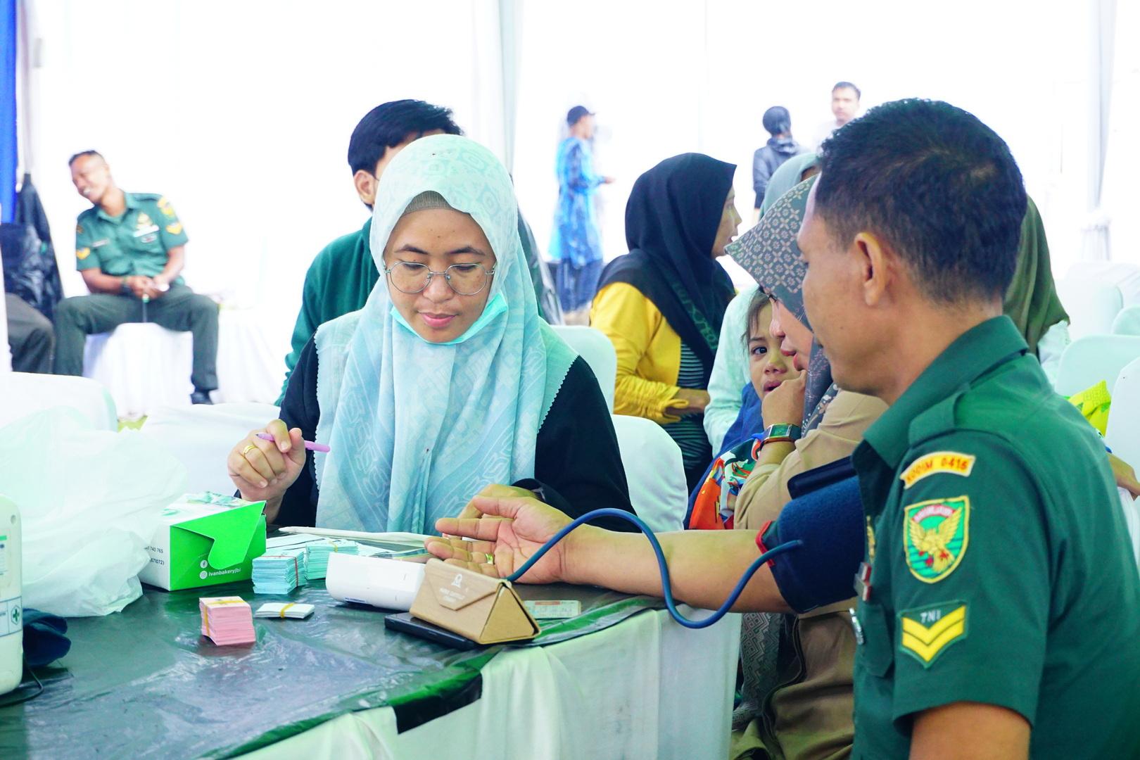 Buktikan Komitmen Pelayanan Kesehatan bagi Masyarakat, Samator Adakan Pengobatan Gratis di Kota Jambi