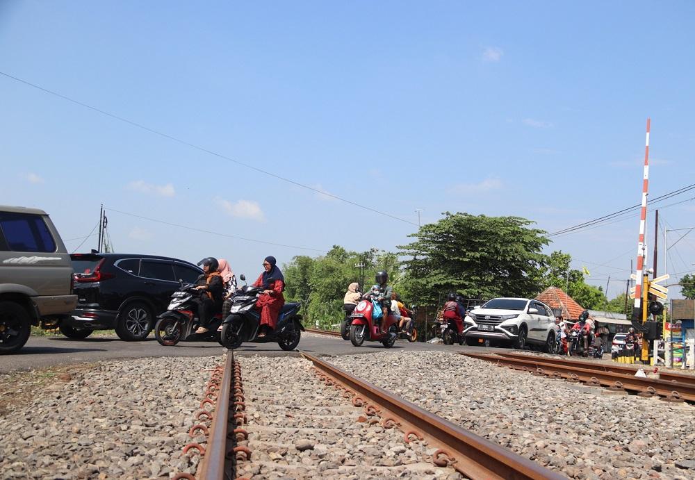 Frekuensi Kereta Bertambah di Nataru, Waspadai Pelintasan Sebidang