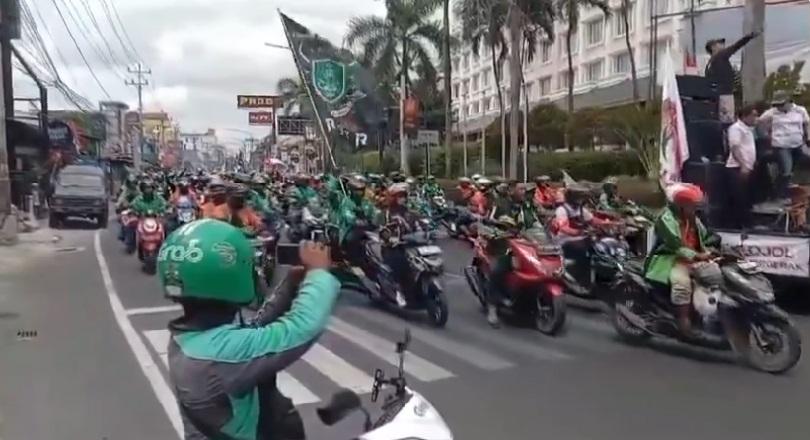 PKS: Pemerintah Harus Dengar Aspirasi Pengemudi Ojol dan Kurir