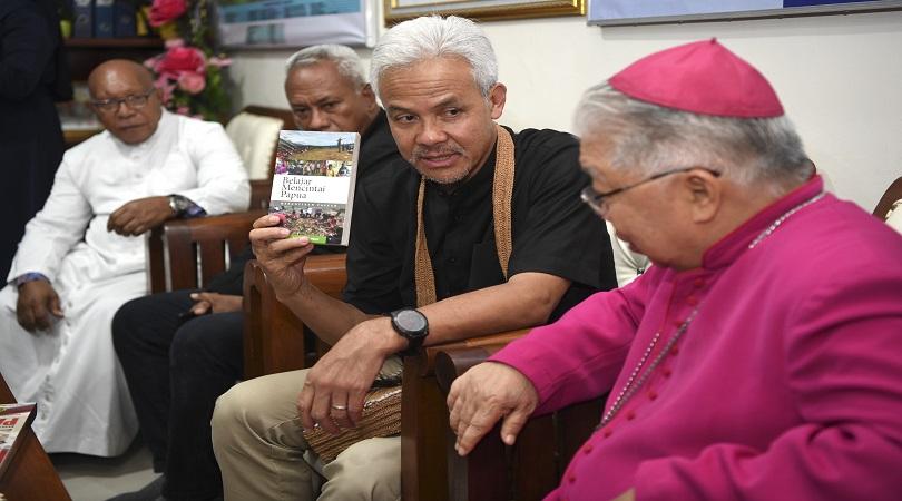 Pendirian Rumah Ibadah Sulit, Ganjar: Permudah