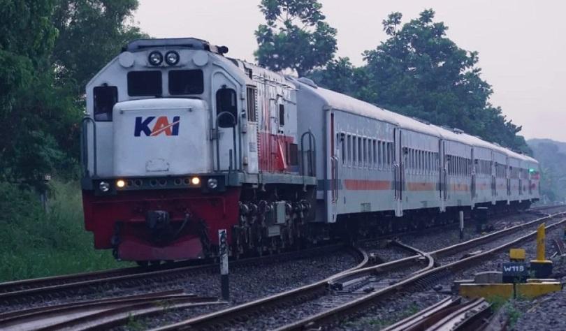 Kemenhub Minta Tambahan Duit untuk Perkeretaapian, dan...