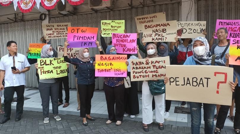 Ruko Disegel, Ratusan Jemaat Gereja Allah Baik Jombang Tak Bisa Beribadah