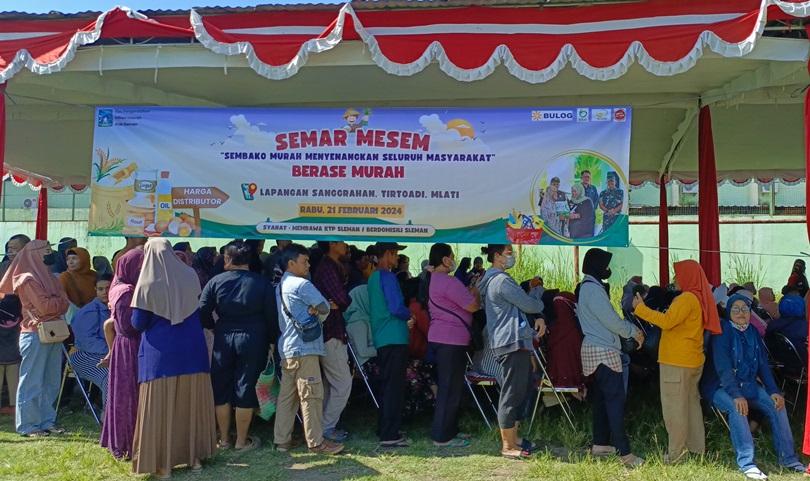 Bahan Pokok Melambung, Warga Sleman Serbu Semar Mesem