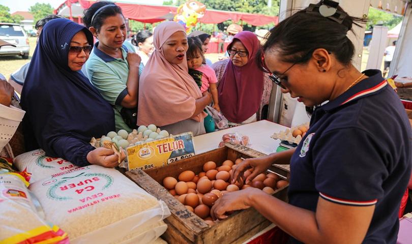 Kenaikan harga bahan pokok