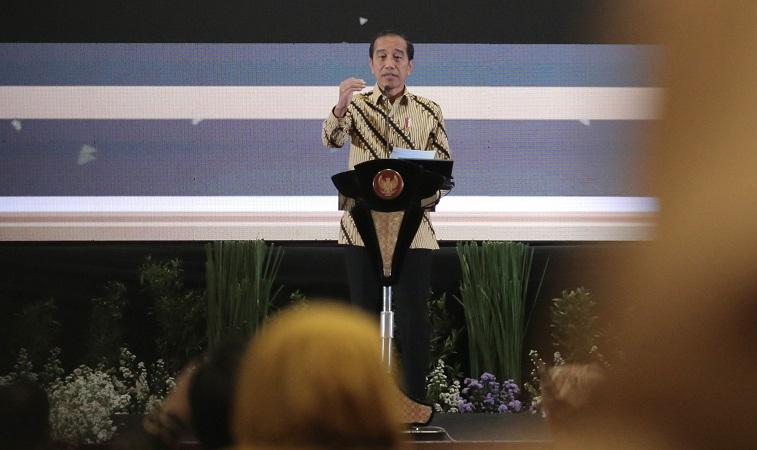 Minta Anggaran Riset Diperbesar, Jokowi: Presiden yang Akan Datang Tak Berani Potong