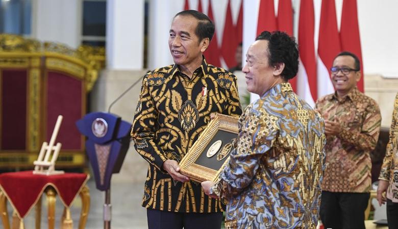 Jokowi Terima Penghargaan Tertinggi Bidang Pangan dan Pertanian